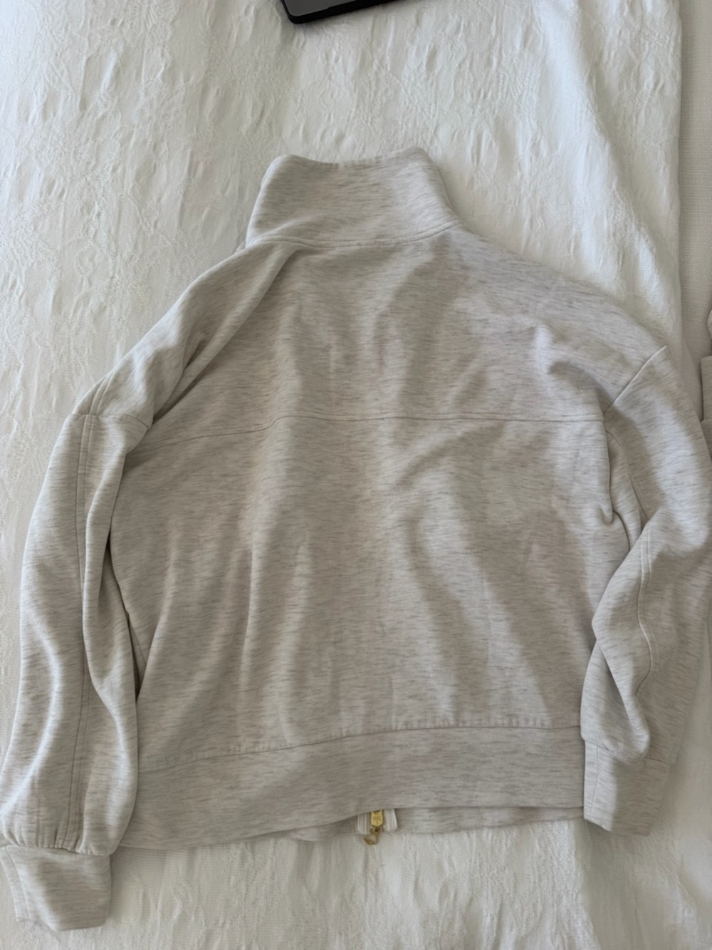 Varley Double Soft Grey Set - Two Hoodies (S, XS) One Jogger (S) - Picture 6 of 14